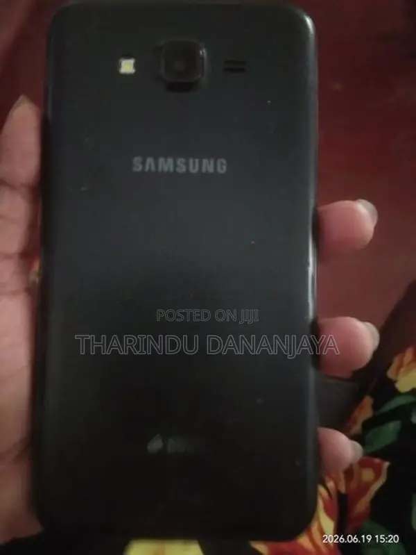 Samsung Galaxy J7 (Used)