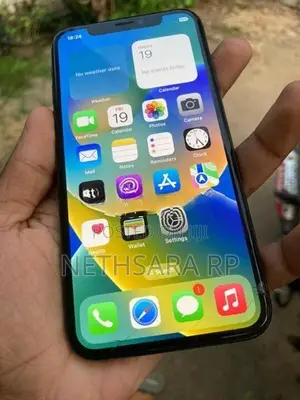 Apple iPhone X (Used)