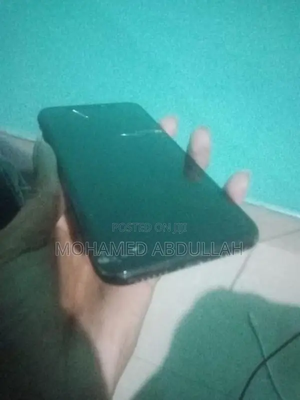 Apple iPhone X (Used)