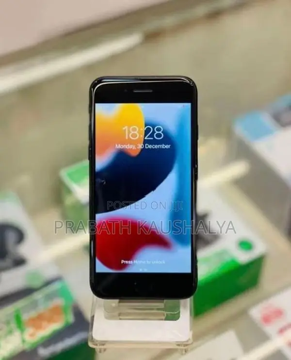 Apple iPhone 7 (Used)