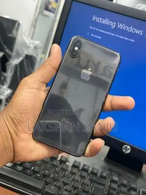 Apple iPhone X (Used)