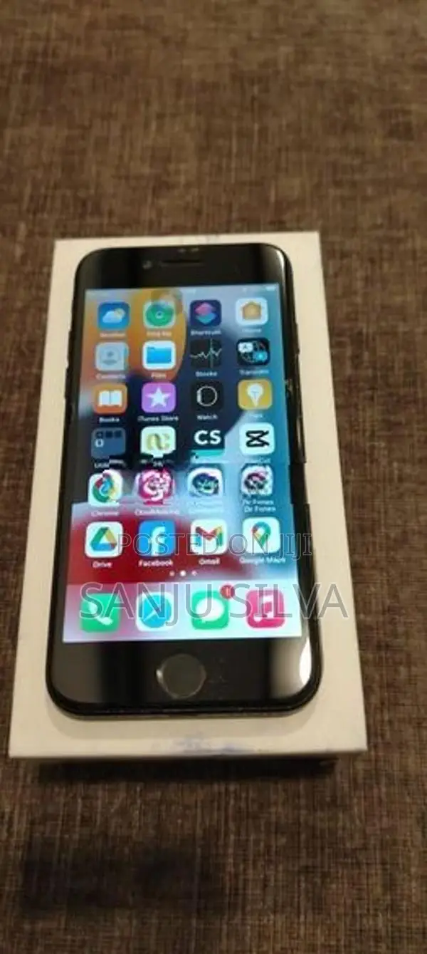 Apple iPhone 7 (Used)