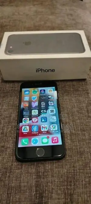 Apple iPhone 7 (Used)