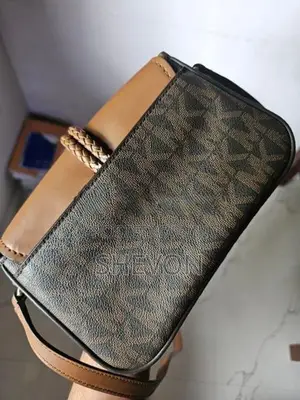 Michael Kors Lea Shoulder Bag Brand New