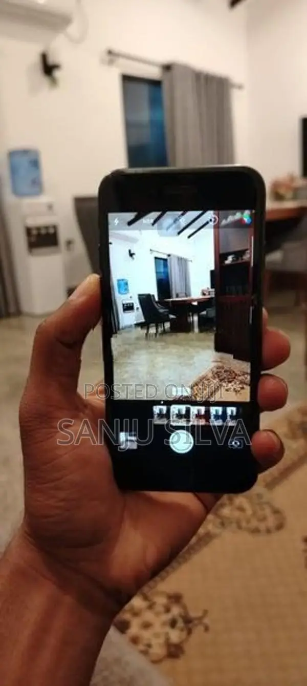 Apple iPhone 7 (Used)