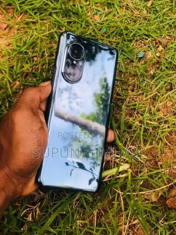 Huawei Nova 9 SE 8GB 128GB (Used)