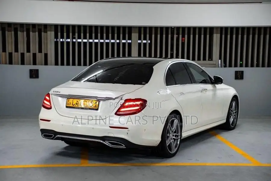Mercedes Benz E220 Premium Plus 2017