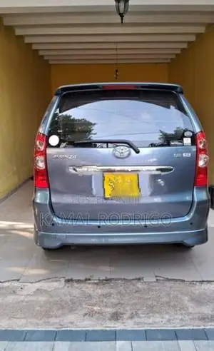 Toyota Avanza 2011