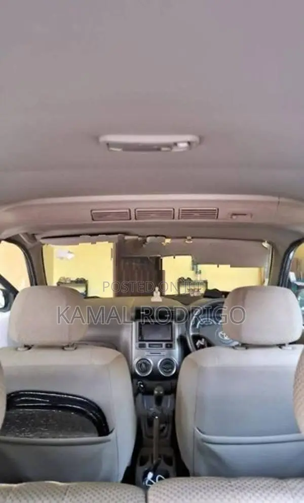 Toyota Avanza 2011