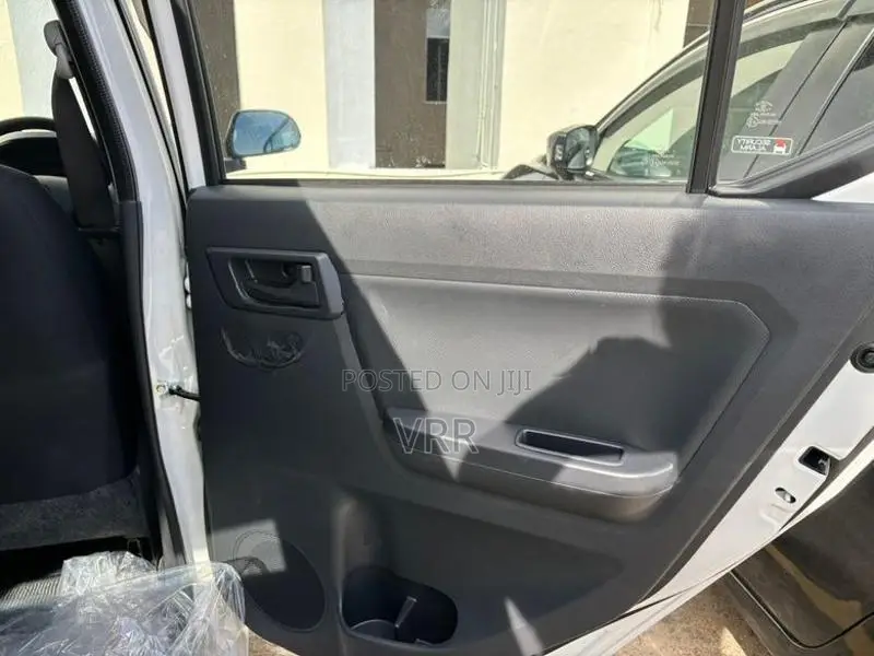 Daihatsu Mira Safety Rear Wipercam 2026