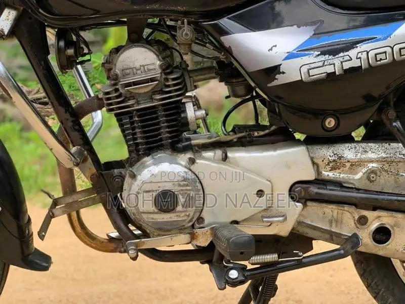 Bajaj CT100 2005