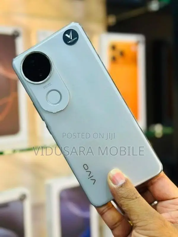 Vivo V50 8GB/128GB (Used)
