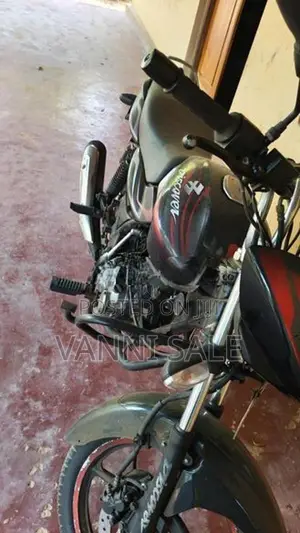 Bajaj Discover 150 2012