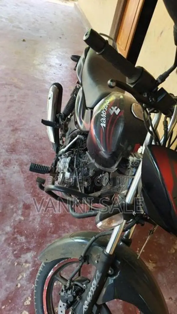 Bajaj Discover 150 2012