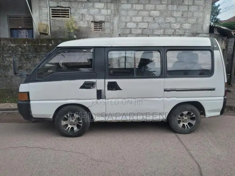 Mitsubishi Delica 1988