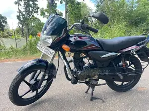 Bajaj Platina 100 2015