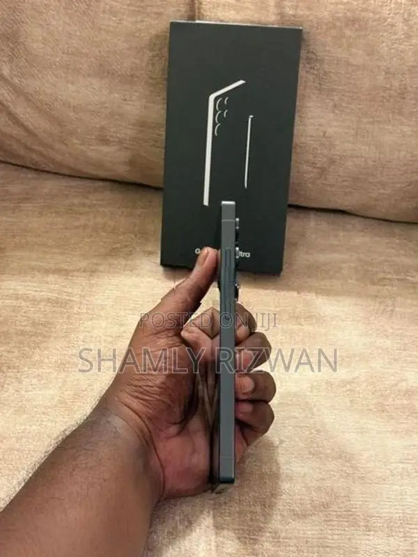 Samsung Galaxy S25 Ultra (Used)