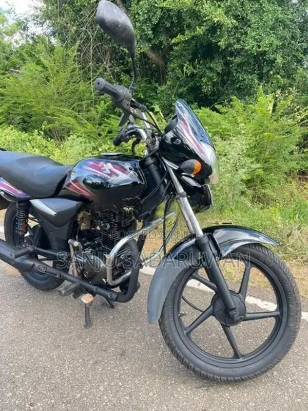 Bajaj Platina 100 2015