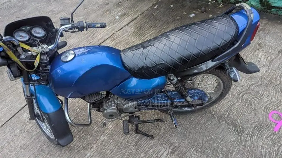 TVS Victor 2005