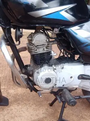 Bajaj CT100 2012