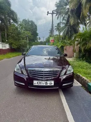 Mercedes Benz E200 W212 2010