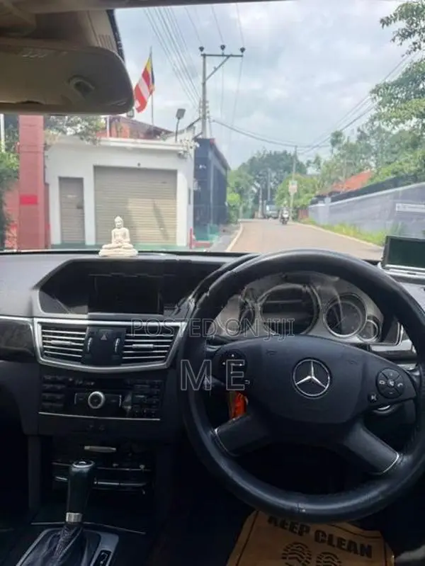 Mercedes Benz E200 W212 2010