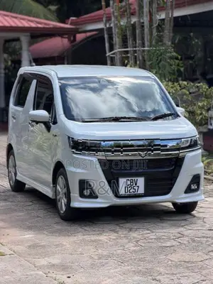 Suzuki Wagon R CUSTOM ZX 2025
