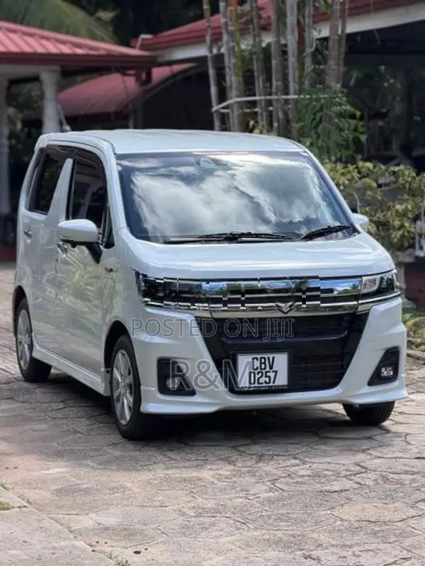 Suzuki Wagon R CUSTOM ZX 2025