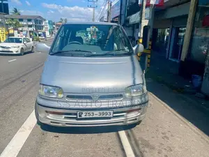 Nissan Serena VX AUTO 1995