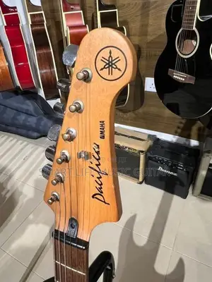 YAMAHA PACIFICA ELECTRIC GUITAR