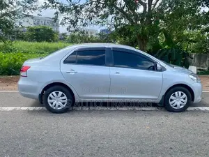 Toyota Belta S GRADE 2010