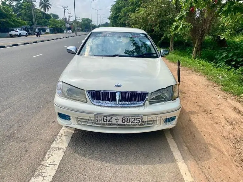 Nissan Sunny N16 SUPER SALOON 2000