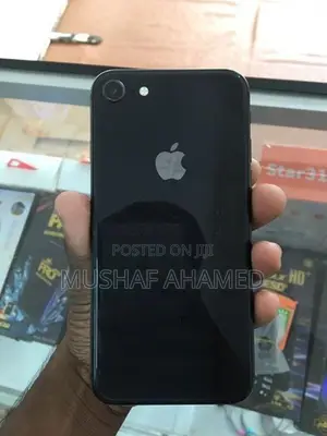 Apple iPhone 8 (Used)