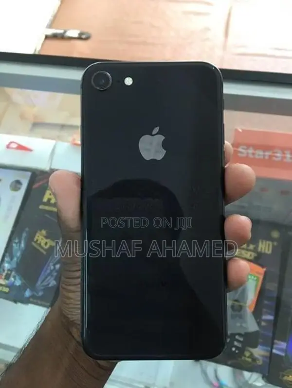 Apple iPhone 8 (Used)
