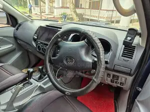 Toyota Hilux 2013