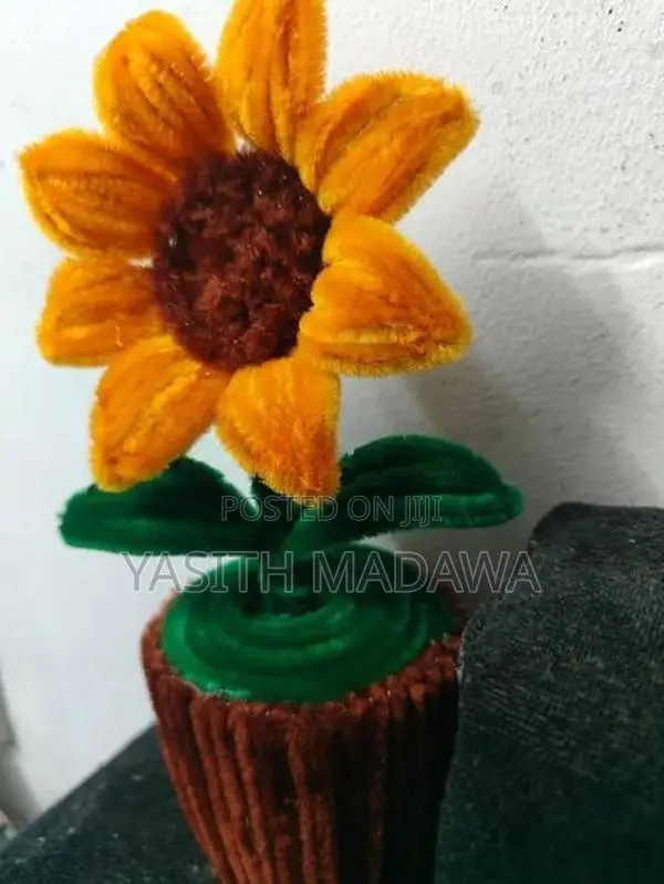 pipe cleaner sunflower pot
