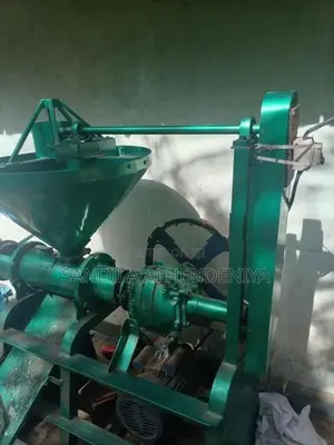 පොල්තෙල් මැශින්