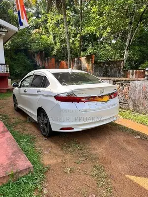 Honda Grace 2014