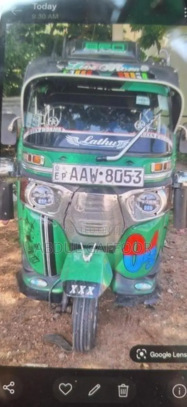 Bajaj RE 2015