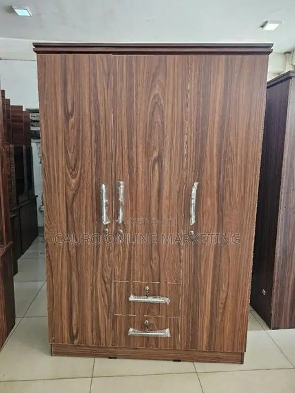 New Melamine 3 Door Cupboard ( Wardrobe ) Large 6*4 Ft