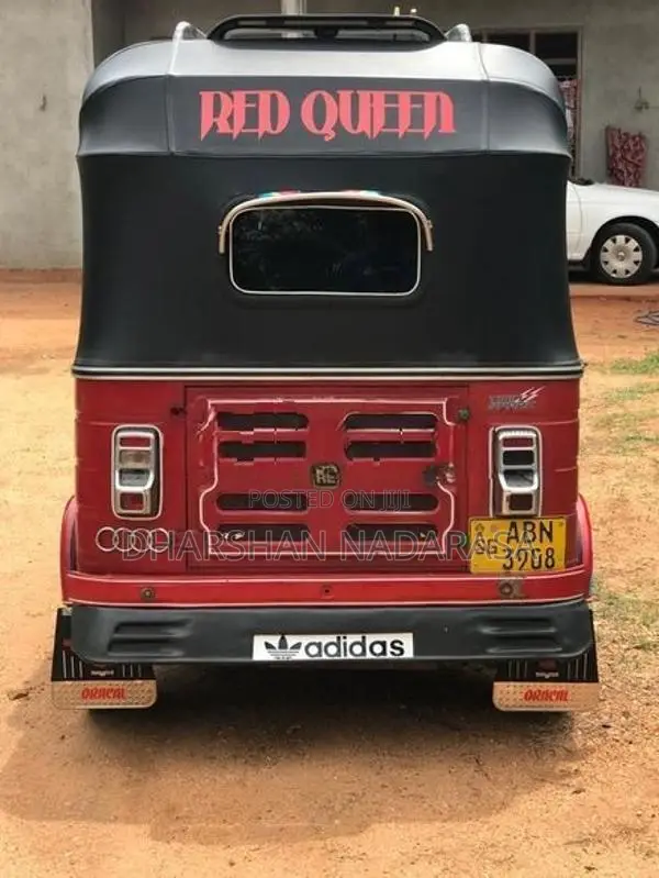 Bajaj RE 2016