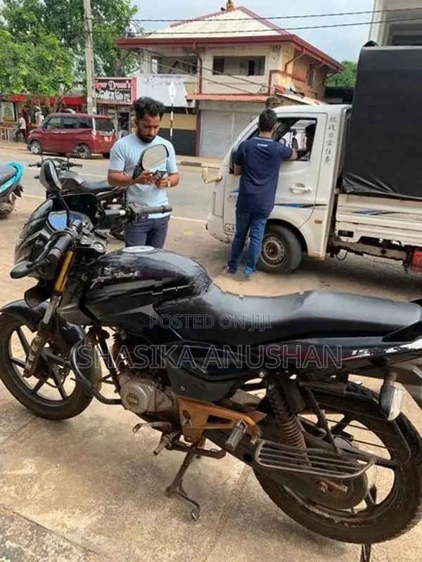 Bajaj Pulsar 150 2016
