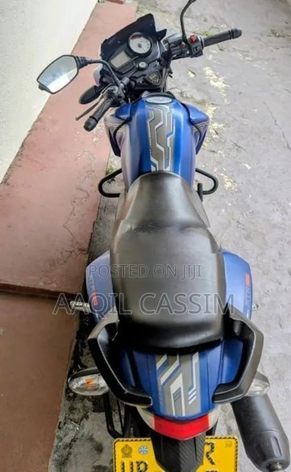 TVS Apache RTR 180 2016