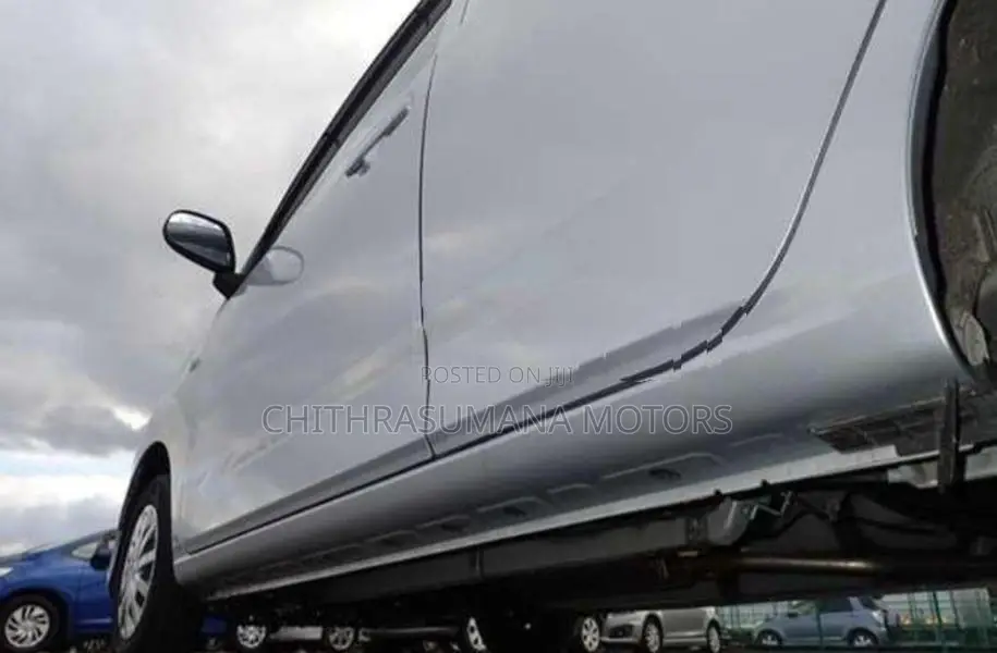 Daihatsu Mira E S - L Grade 2023