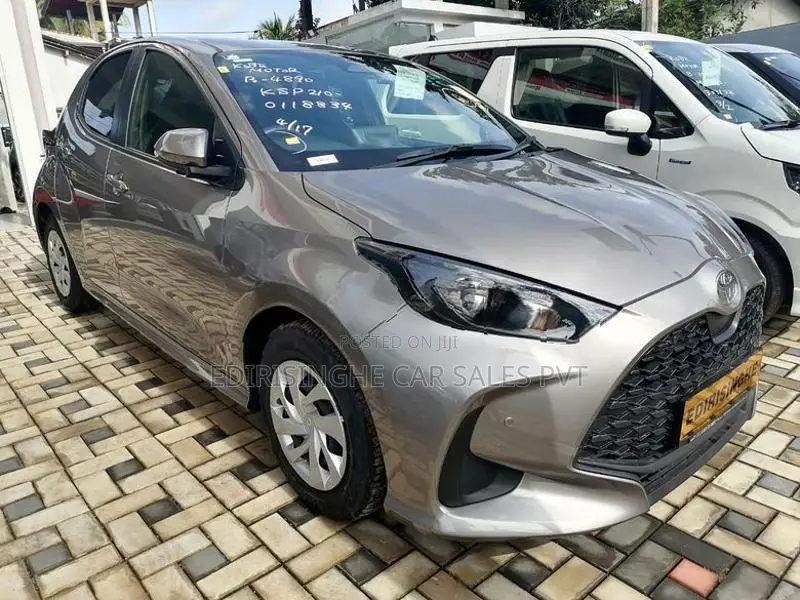 Toyota Yaris X Grade 2024