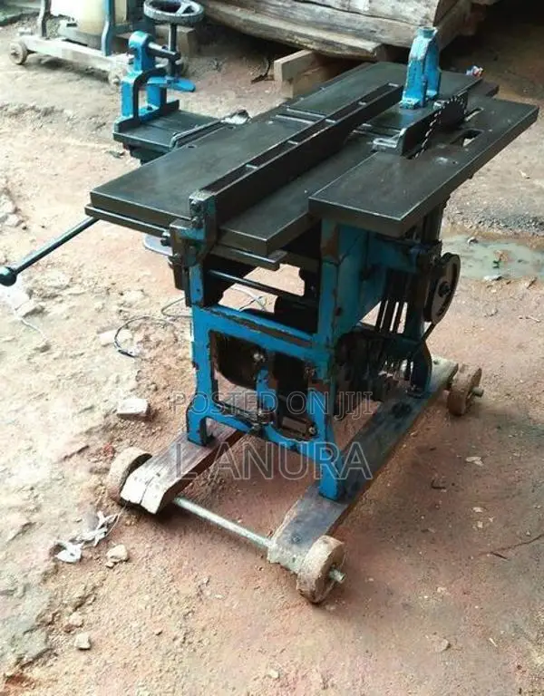 Wood cutter machine