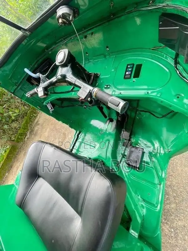Bajaj RE Three Wheel 2006