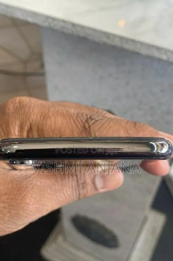 Apple iPhone X (Used)