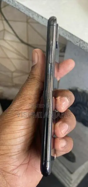 Apple iPhone X (Used)