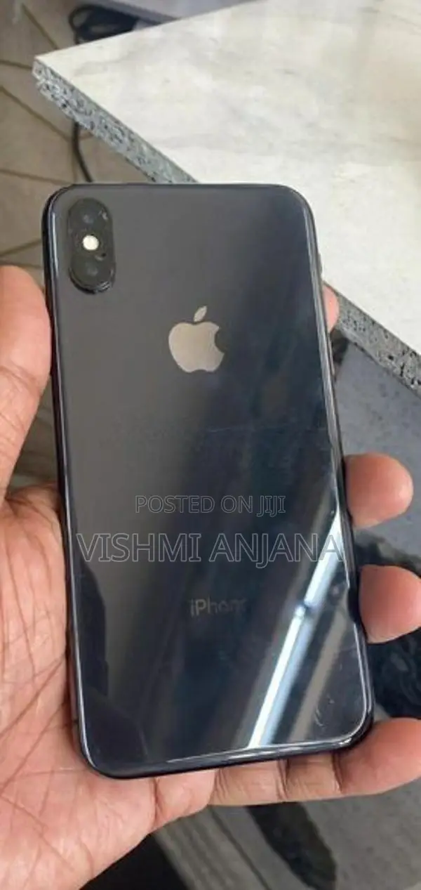 Apple iPhone X (Used)
